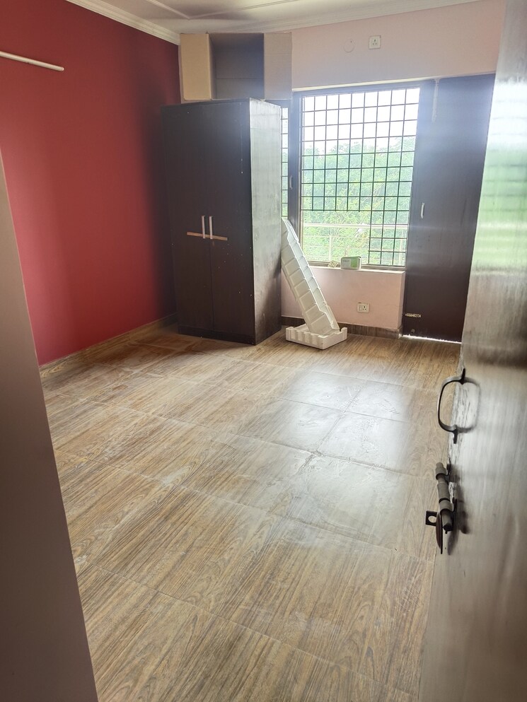 Room, vipul-world-floors 3 Bedroom 2200 Sq.Ft. Builder Floor In Sector 48 Gurgaon 8965365