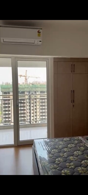 Room in 3 BHK Apartment at Godrej Woods, Sector 43 – for Sale