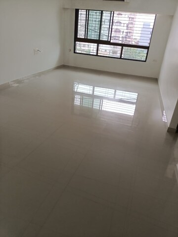 Room in 3 BHK Apartment at Kailash Parbat, Ghatkopar East – for Rent