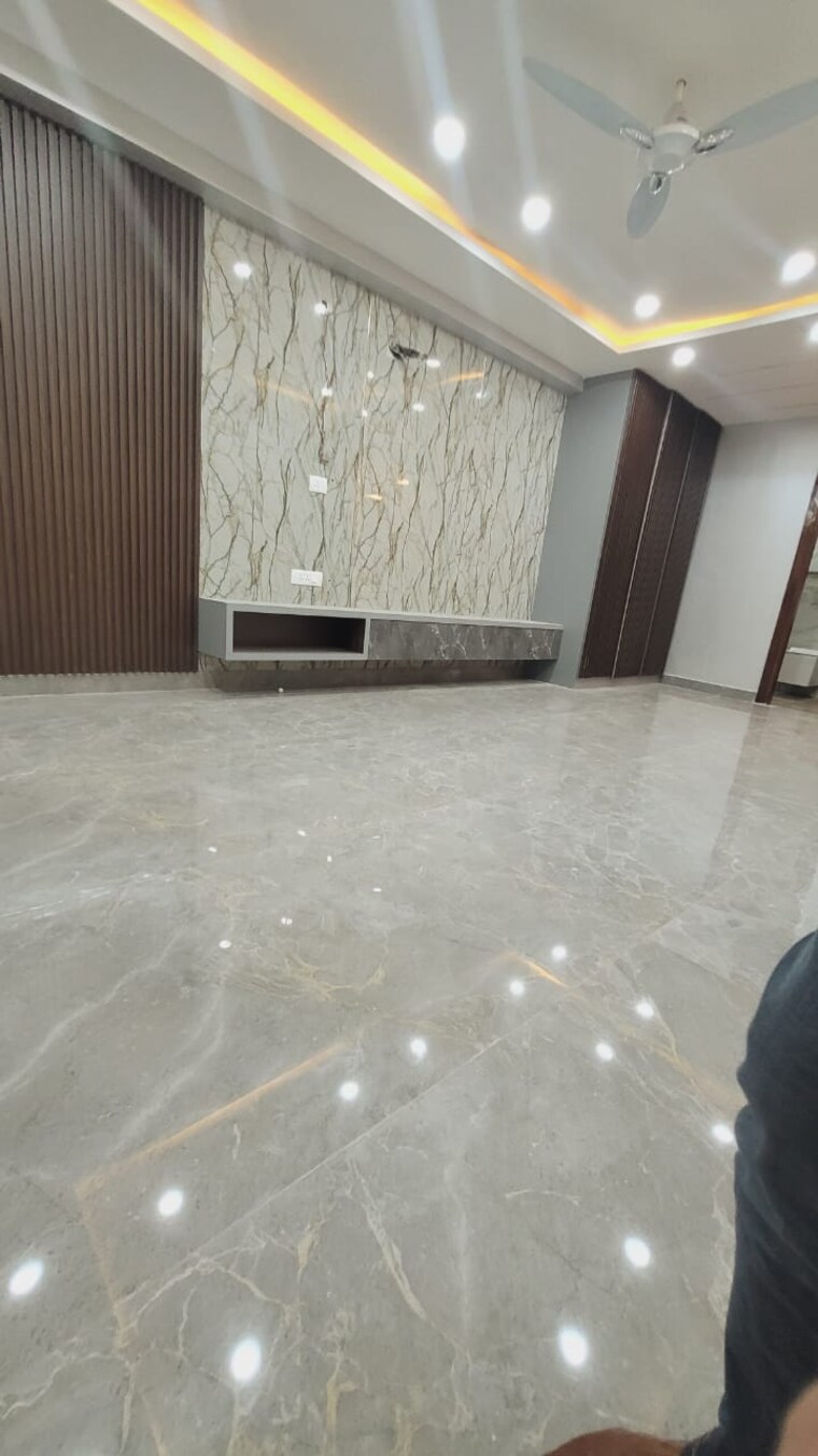 Room, palam vihar 4 Bedroom 360 Sq.Ft. Builder Floor In Palam Vihar Gurgaon 8965391