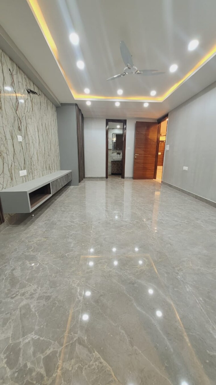 Room, palam vihar 4 Bedroom 360 Sq.Ft. Builder Floor In Palam Vihar Gurgaon 8965391