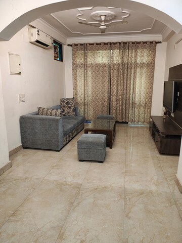 Living Room in 3 BHK Builder Floor at Mayfield Garden – for Rent