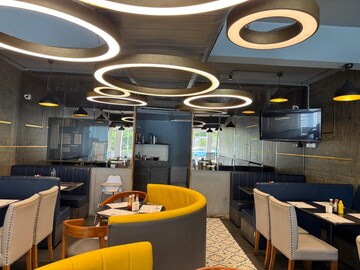 Team Area in  Shop at Jubilee Hills – for Rent