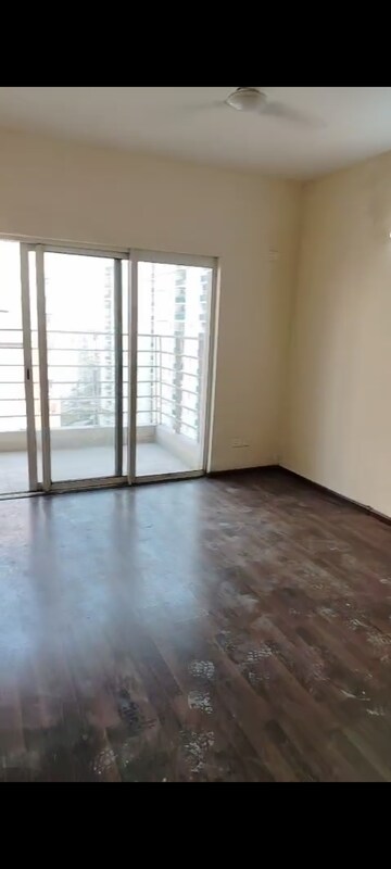 Room in 3 BHK Apartment at Godrej Woods, Sector 43 – for Sale
