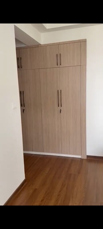 Furnished Amenities in 3 BHK Apartment at Godrej Woods, Sector 43 – for Sale