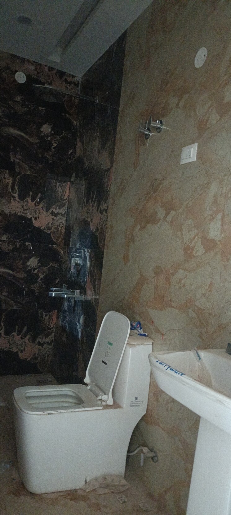 Bathroom, sector 41 3 Bedroom 180 Sq.Mt. Villa In Sector 41 Noida 8965405