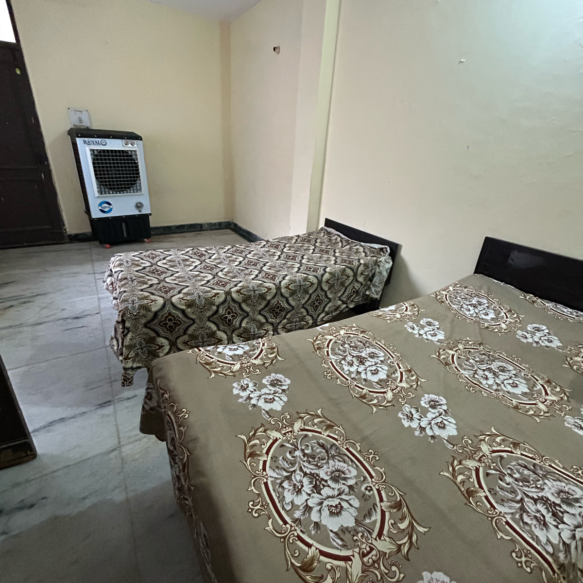 1 Rk+ Pooja Room Builder Floor For Rent in Kotla Mubarakpur 
