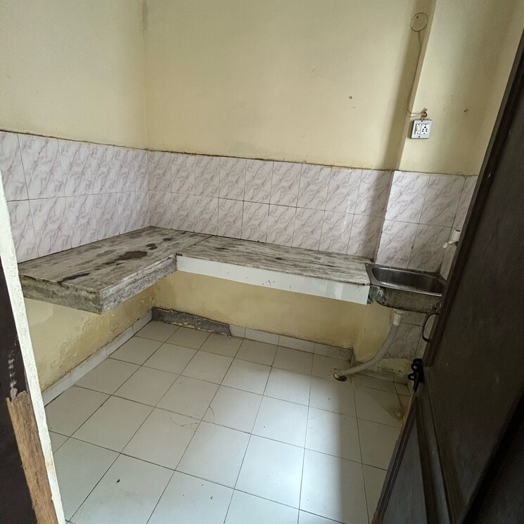 Bathroom, kotla mubarakpur 1 RK 350 Sq.Ft. Builder Floor In Kotla Mubarakpur Delhi 8965424