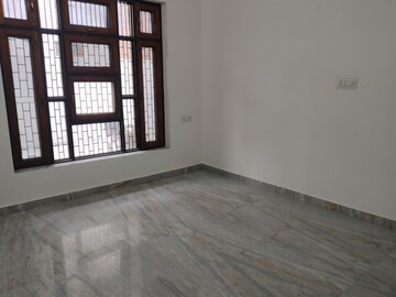 Room in 3 BHK Independent House at Sector 21c – for Rent
