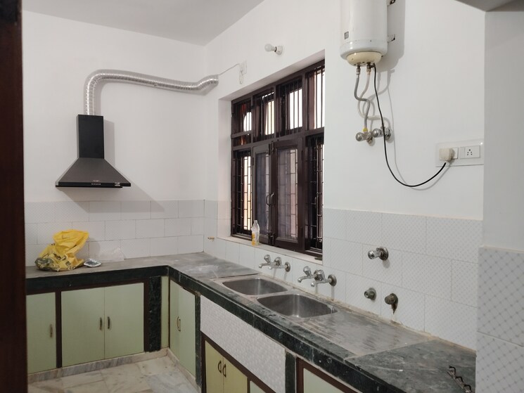 Kitchen, sector 21c 3 Bedroom 360 Sq.Yd. Independent House In Sector 21c Faridabad 8965436
