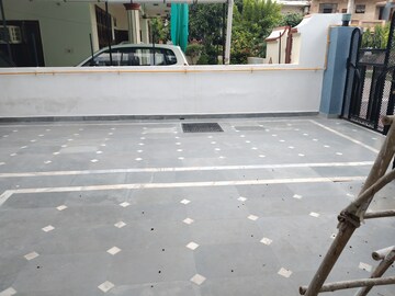 Balcony in 3 BHK Independent House at Sector 21c – for Rent