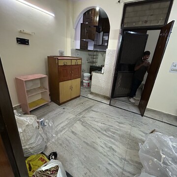 Team Area in 1 BHK Builder Floor at Kotla Mubarakpur – for Rent