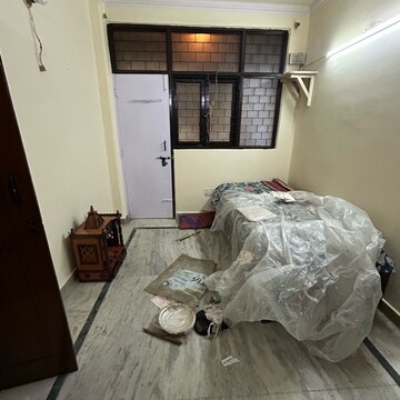 1 BHK Builder Floor For Rent in Kotla Mubarakpur