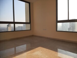 Room in 3 BHK Apartment at Piramal Vaikunth, Balkum Pada – for Sale