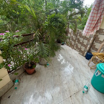 1 RK Builder Floor – Garden View at South Extension I - for Rent