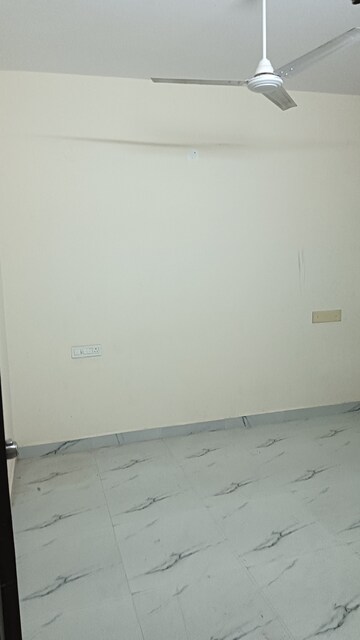 Room in 2 BHK Apartment at Sri Sai Sai Residency, Kukatpally – for Rent