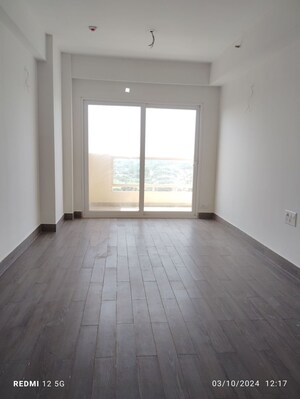 Studio Apartment For Rent in Gaur Runway Suites, Gaur Yamuna City