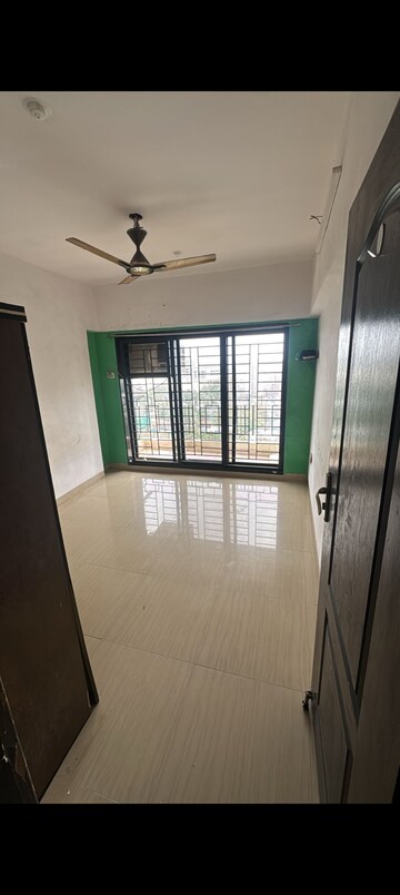 Room in 2 BHK Apartment at MAYFAIR SYMPHONY SPRINGS CHS LTD, Vikhroli West – for Rent