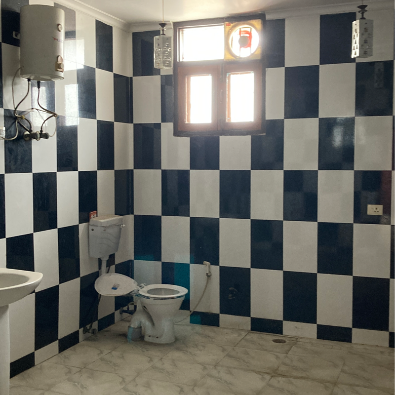 1 BHK + Pooja Room Independent House For Rent in RWA Apartments Sector 41