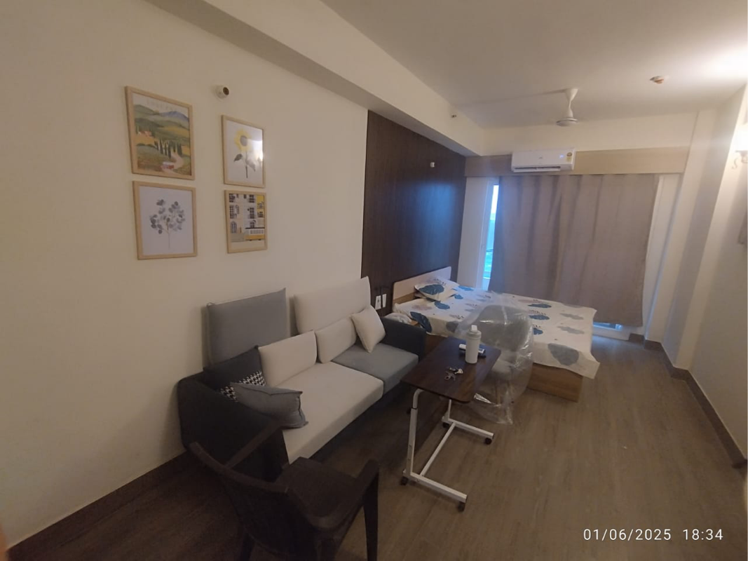 Studio  460 Sq.Ft. Apartment in Gaur Runway Suites