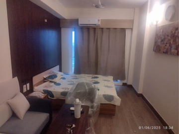 Bedroom in Studio Apartment at Gaur Runway Suites, Gaur Yamuna City – for Rent