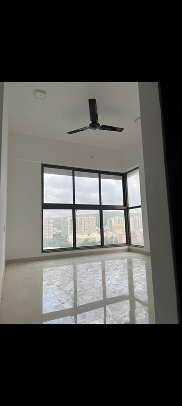 2 BHK Apartment For Rent in Oxford Navrang Crystal, Goregaon West