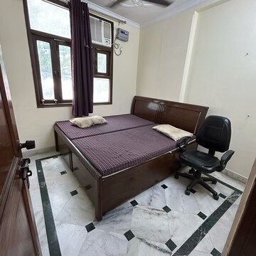 Team Area in 2 BHK Builder Floor at Kotla Mubarakpur – for Rent