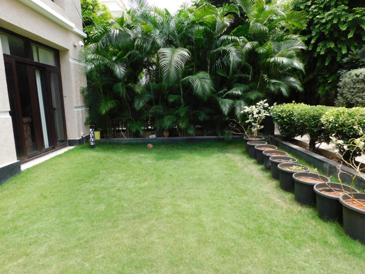 5 BHK + Pooja Room,Servant Room,Extra Room 5800 Sq.Ft. Villa in Lanco Hills Hanging Gardens Villas