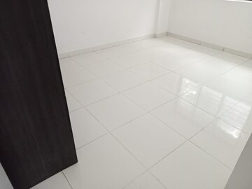 Room in 3 BHK Apartment at Rama Apartment, Walvekar Nagar – for Rent