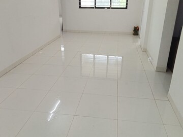 Bathroom in 3 BHK Apartment at Rama Apartment, Walvekar Nagar – for Rent