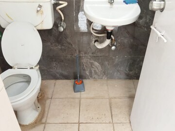 Bathroom in 3 BHK Apartment at Rama Apartment, Walvekar Nagar – for Rent