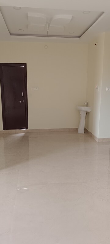 Room in 4 BHK Apartment at Injapur – for Sale