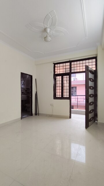 Master Bedroom in 2 BHK Builder Floor at Saket – for Rent