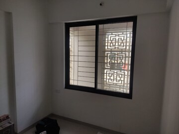 Room in 1 BHK Apartment at Oxy Beaumonde, Viman Nagar – for Rent