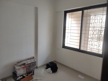 Room in 1 BHK Apartment at Oxy Beaumonde, Viman Nagar – for Rent