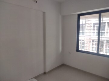 Room in 1 BHK Apartment at Oxy Beaumonde, Viman Nagar – for Rent