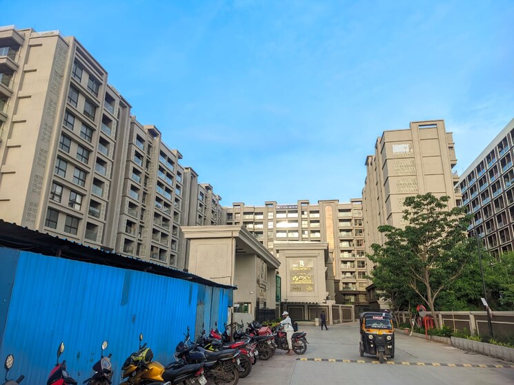 Exterior View, oxy-beaumonde 1 Bedroom 400 Sq.Ft. Apartment In Viman Nagar Pune 8965658