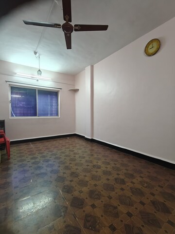 Room in 2 BHK Apartment at Sai Prasad Warje, Warje – for Rent