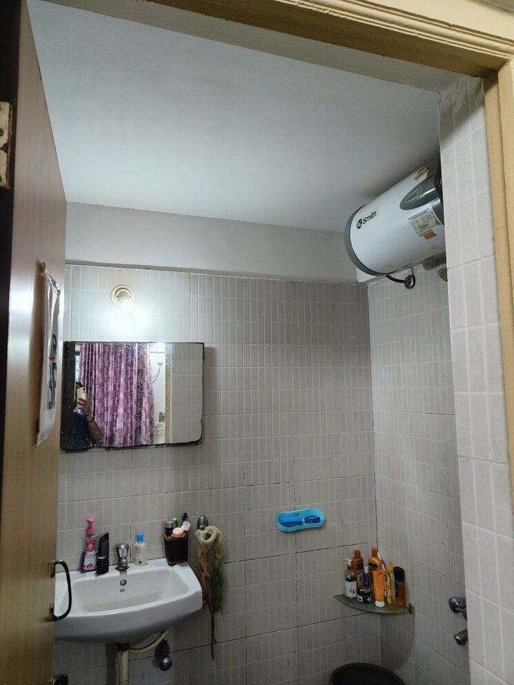 Bathroom, multicon-avon 2 Bedroom 1100 Sq.Ft. Apartment In Baner Pune 8965675