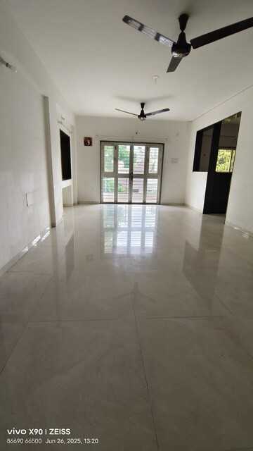Room in 3 BHK Apartment at Pashan – for Rent