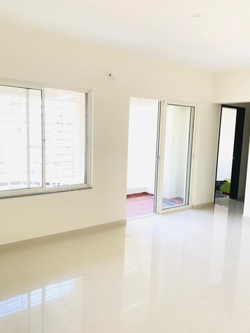 Room in 2 BHK Apartment at Paranjape Forest Trails The Cove, Bhugaon – for Rent