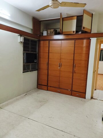 Room in 2 BHK Apartment at Sakal Nagar CHS, Aundh – for Rent