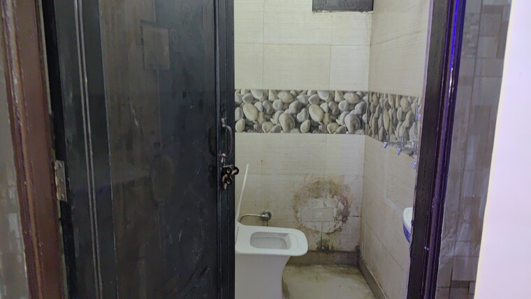 Bathroom, rama park 2 Bedroom 75 Sq.Yd. Builder Floor In Rama Park Delhi 8965691