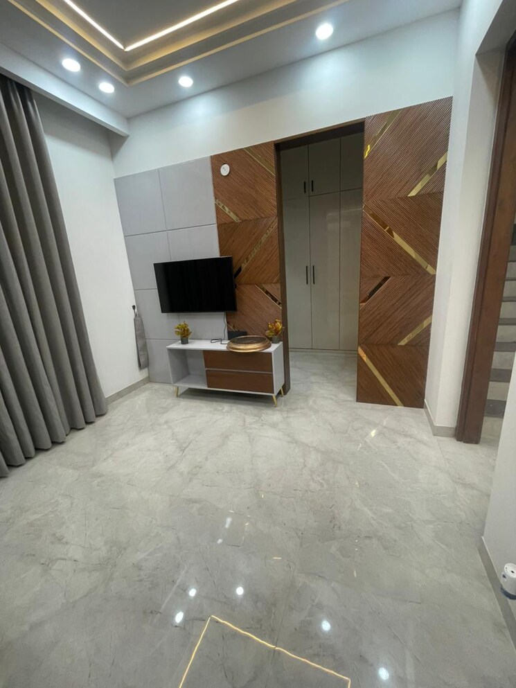 Room, high ground 3 Bedroom 100 Sq.Yd. Villa In High Ground Zirakpur 8965694