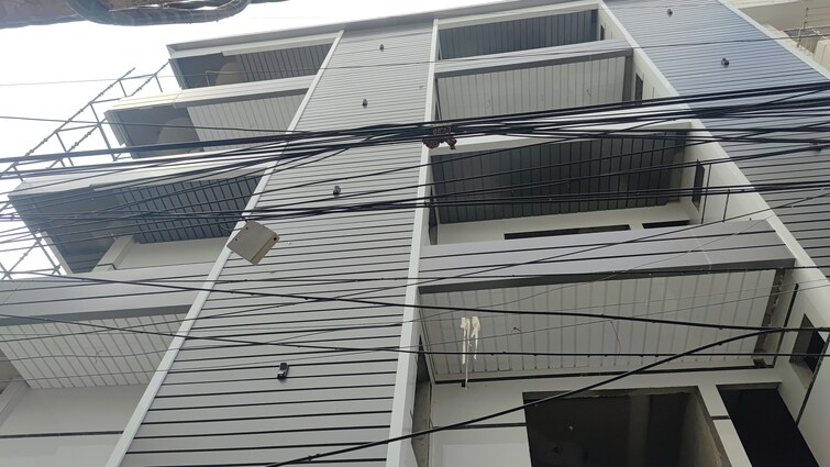 Cover Image, dwarka mor 4 Bedroom 130 Sq.Yd. Builder Floor In Dwarka Mor Delhi 8965698