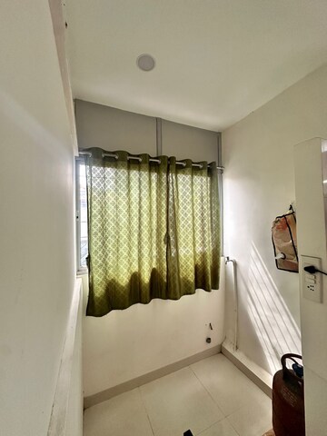 Room in 2 BHK Apartment at Madhuban Colony – for Rent