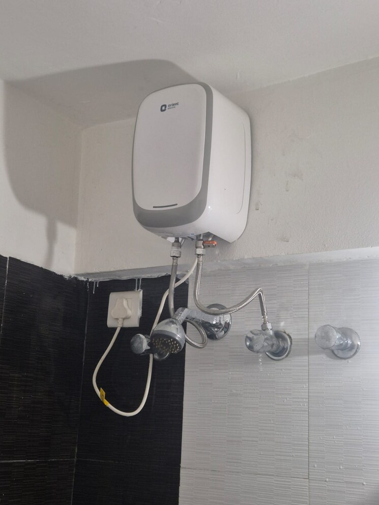 Bathroom, nandan-acura 1 RK 400 Sq.Ft. Apartment In Balewadi Pune 8965707