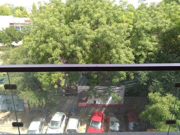 3 BHK Builder Floor – Garden View at Veera Safdarjung Enclave, Safdarjung Enclave - for Rent