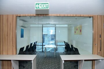 Team Area in  Office Space at Shiv Shakti Industrial Estate Lower Parel, Lower Parel – for Rent