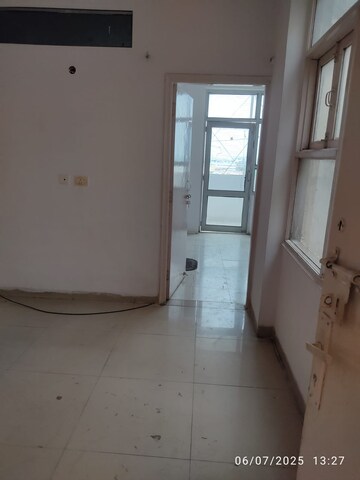 2 BHK Apartment For Rent in Sadbhawna Apartment, Sector 46